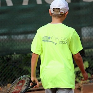 Dienstag 76 Dienstag 76