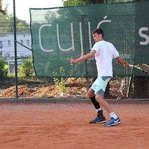 Donnerstag 37 Donnerstag 37